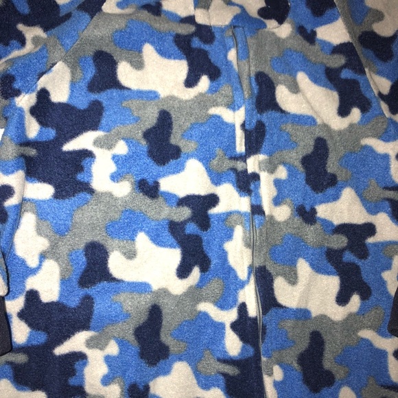 Flame resistant sleepwear - Picture 4 of 5